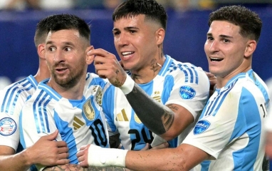 Nhà vô địch World Cup lên tiếng về khả năng trở lại Ngoại hạng Anh