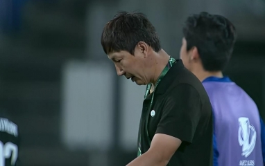 Sáng tỏ việc HLV Kim Sang Sik 'không ăn mừng' cùng U23 Việt Nam