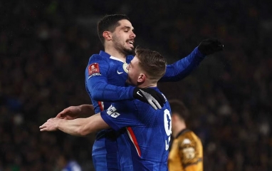 Chelsea khiến Hull City chìm trong đêm ác mộng