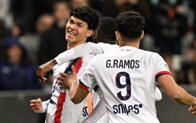 Thần đồng gốc Philippines đi vào lịch sử PSG