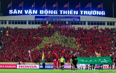 Cựu sao Malaysia: 'Việt Nam dùng chiêu trò khi dùng sân Thiên Trường'