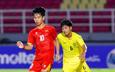 CĐV Malaysia: 'Đừng sang châu Âu hay Nhật, hãy học hỏi Việt Nam'