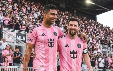 Bỏ qua Ronaldo, Casemiro ra quyết định đặc biệt để đá cùng Messi