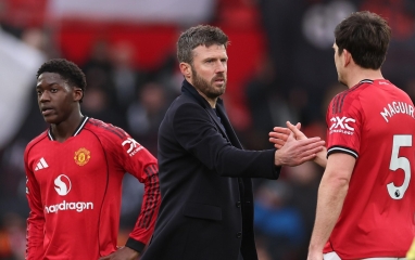 Carrick tạo phép màu, MU chốt ngay món hời 100 triệu Bảng