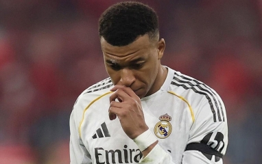 Mbappe gay gắt: 'Họ muốn chúng tôi tạo ra phép màu'