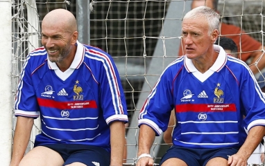 Truyền thông Pháp tiết lộ góc khuất gây sốc giữa Zidane và Deschamps