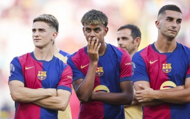 Barca gặp biến lớn, 4 cầu thủ không muốn Julian Alvarez gia nhập
