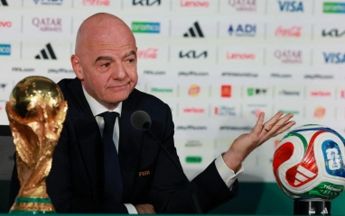 FIFA đặt 30 triệu USD lên bàn, cả thế giới bóng đá lập tức chia phe