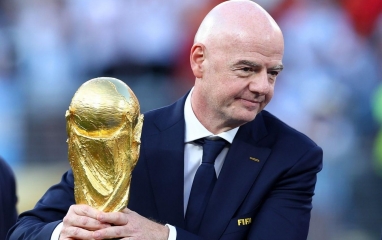 FIFA đại loạn, Giám đốc đích thân tố Chủ tịch Infantino lừa dối