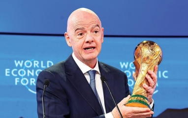 FIFA hành động khẩn cấp giữa biến cố chưa từng có trong lịch sử