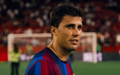 Rodri dùng 'lời Pep dạy' cảnh báo cực gắt Barca