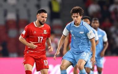 Thẻ đỏ và penalty choáng váng, Singapore bị Indonesia nhấn chìm tại Bung Karno