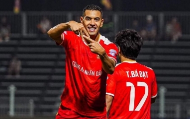 Báo Indonesia: 'Việt Nam ngó lơ cả trung vệ Brazil 1m95'