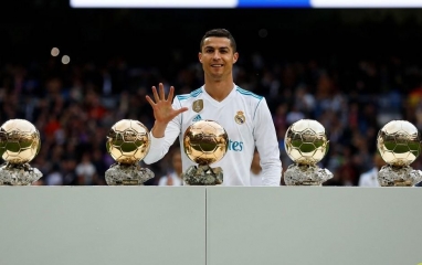Ronaldo nêu 5 Quả bóng Vàng để được LĐBĐ Bồ Đào Nha giảm án