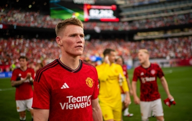 Ngôi sao đá 255 trận cho MU bất ngờ được Real Madrid trải thảm đỏ