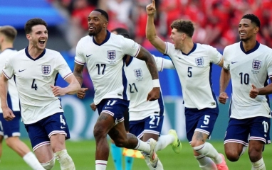 'Người hùng đeo mặt nạ' giúp tuyển Anh nuôi mộng cúp vàng World Cup