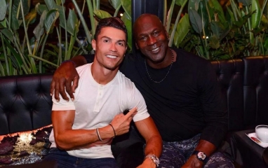 Cristiano Ronaldo - Michael Jordan: Những lão tướng không chịu cúi đầu