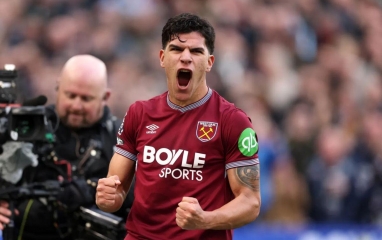 Tin chuyển nhượng 25/6: Tottenham chen ngang vụ Fernandes, MU gặp biến lớn