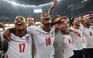 Điểm nhấn World Cup 6/7: Sử thi tuyển Anh, Tuyển Mỹ có nên thấy áy náy vì Balogun?