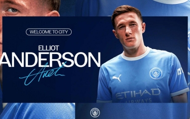 Vừa ra mắt, tân binh bom tấn của Man City đã khiến MU nóng mặt