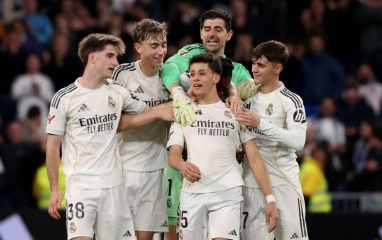 Giữa tin đồn Vinicius, một tài năng Real Madrid khác sắp cập bến Ngoại Hạng Anh