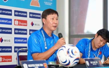 HLV Kim Sang Sik nói gì sau chiến thắng giúp ĐT Việt Nam đặt một chân vào chung kết AFF Cup?