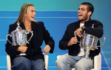 Alcaraz trở lại sau 139 ngày, Sabalenka khởi động giấc mơ hatttrick US Open