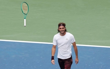 Tsitsipas bất ngờ tạo địa chấn trước hạt giống số 10 US Open