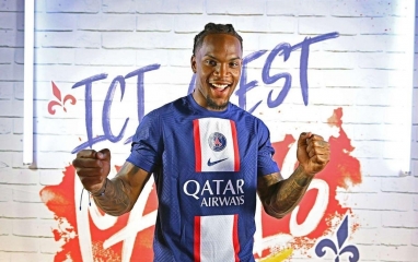 CHÍNH THỨC: PSG chia tay nhà vô địch EURO ngay trước giờ đóng cửa chuyển nhượng