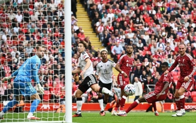 Chấm điểm Liverpool hòa Fulham: Thảm hoạ hàng công!