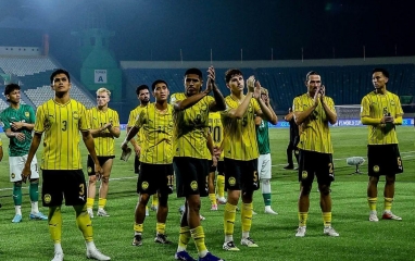 Malaysia nhận lời khuyên từ huyền thoại MU trước trận gặp ĐT Việt Nam
