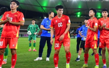 Văn Toàn, Hòa Minzy cùng dàn ngôi sao động viên U23 Việt Nam