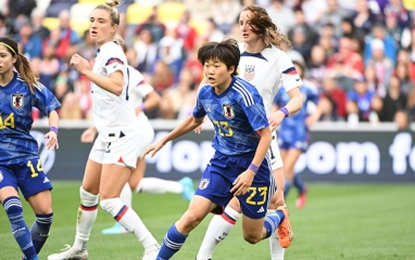 ĐT Việt Nam đối đầu sao Chelsea tại giải châu Á