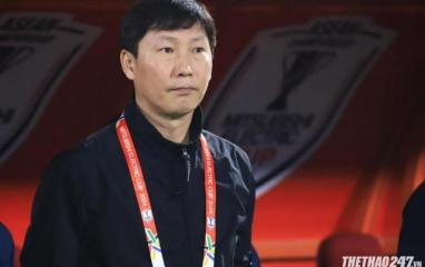 HLV Kim Sang Sik tung 'quân bài bí ẩn' thay Tiến Linh?
