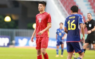 Trung vệ cao 1m95 của U23 Việt Nam tiết lộ có thể đá tiền đạo