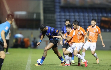 Một loạt đội bóng V-League nhận án phạt từ VFF