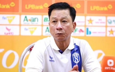 HLV Văn Sỹ Sơn nói điều bất ngờ sau trận hòa nghẹt thở
