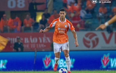 CLB V.League ra quyết định bất ngờ với trung vệ Brazil