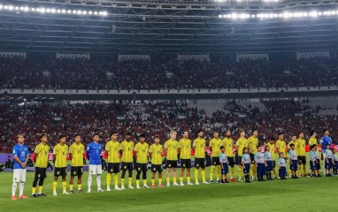 CĐV Malaysia bất ngờ rơi vào tình cảnh đặc biệt sau đại chiến với Indonesia