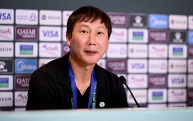 HLV Kim Sang Sik gửi lời chúc tết tới các CĐV Việt Nam