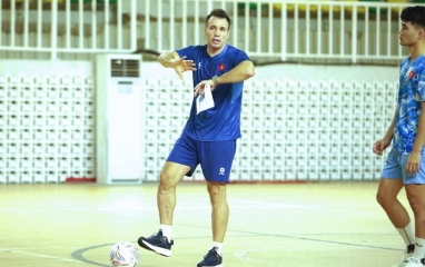 HLV Argentina muốn tuyển Việt Nam đánh bại Thái Lan