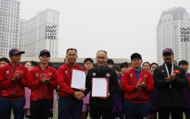 CHÍNH THỨC: LĐBĐ Việt Nam gia hạn với HLV Nhật Bản