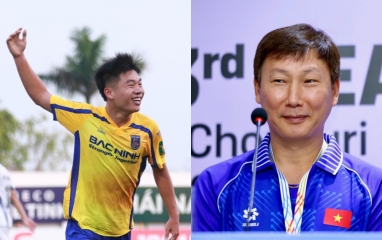 HLV Kim Sang Sik gây sốc khi gọi cầu thủ hạng Nhất lên U23 Việt Nam