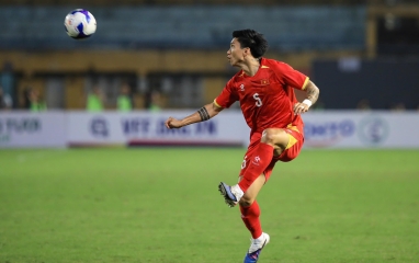 HLV Kim Sang Sik nói thẳng 1 điều khi Văn Hậu chính thức trở lại