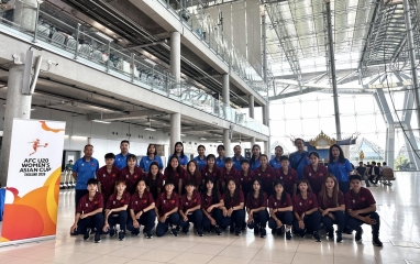 HLV Nhật Bản và 23 cầu thủ tuyển Việt Nam sang Thái Lan tranh vé dự World Cup