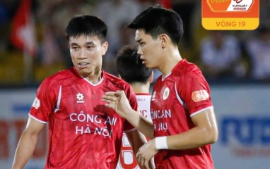 Đình Bắc lại ghi bàn, CAHN đại thắng CA TP HCM