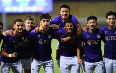 Hà Nội tiếp tục thăng hoa, Nam Định nuôi hy vọng top 3