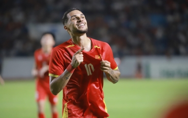 CHÍNH THỨC: Ngôi sao lò La Masia khoác áo số 10 ở ĐT Việt Nam