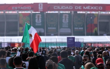 Khung cảnh hỗn loạn bên ngoài SVĐ tổ chức trận khai mạc World Cup 2026