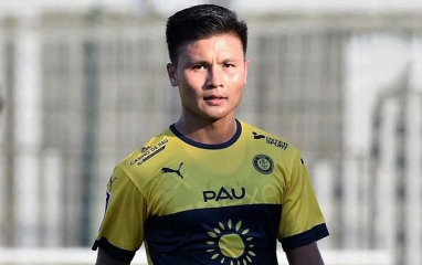 HLV Pau FC 'để mắt' đặc biệt tới Quang Hải khi rời Pháp